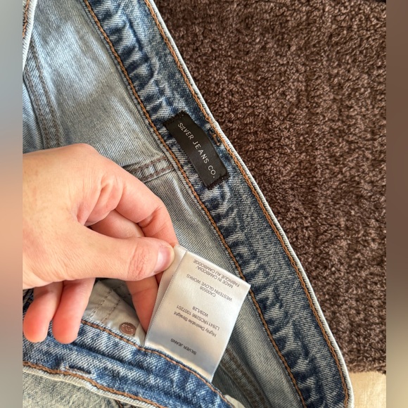 Silver Jeans - Picture 5 of 5
